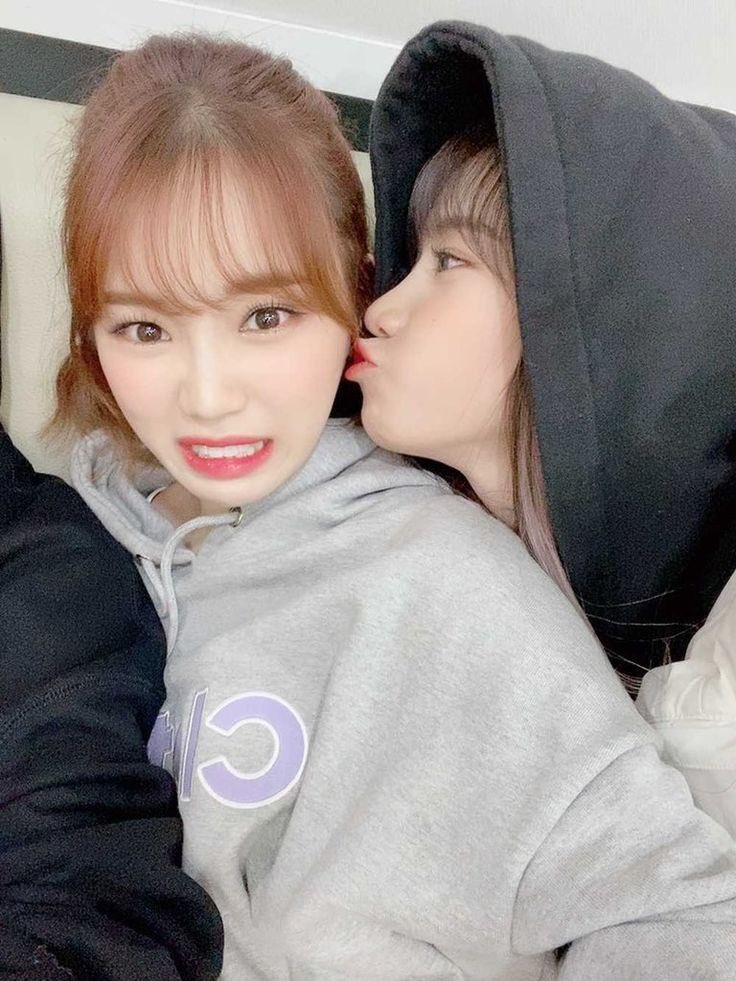 hourly jo yuri (@hourlyuri) on Twitter photo 