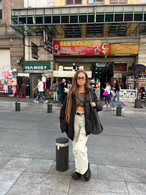 words are useless with this pic https://t.co/4uJyK7vXG1