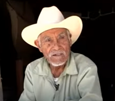 Tovarichmx's tweet photo. QEPD Don Pedro Salazar, uno de los últimos 10
hablantes de la lengua ixcateca, oriundo de Sn Miguel Ixcatlán, Oaxaca. https://t.co/JDMVOBv2Qb