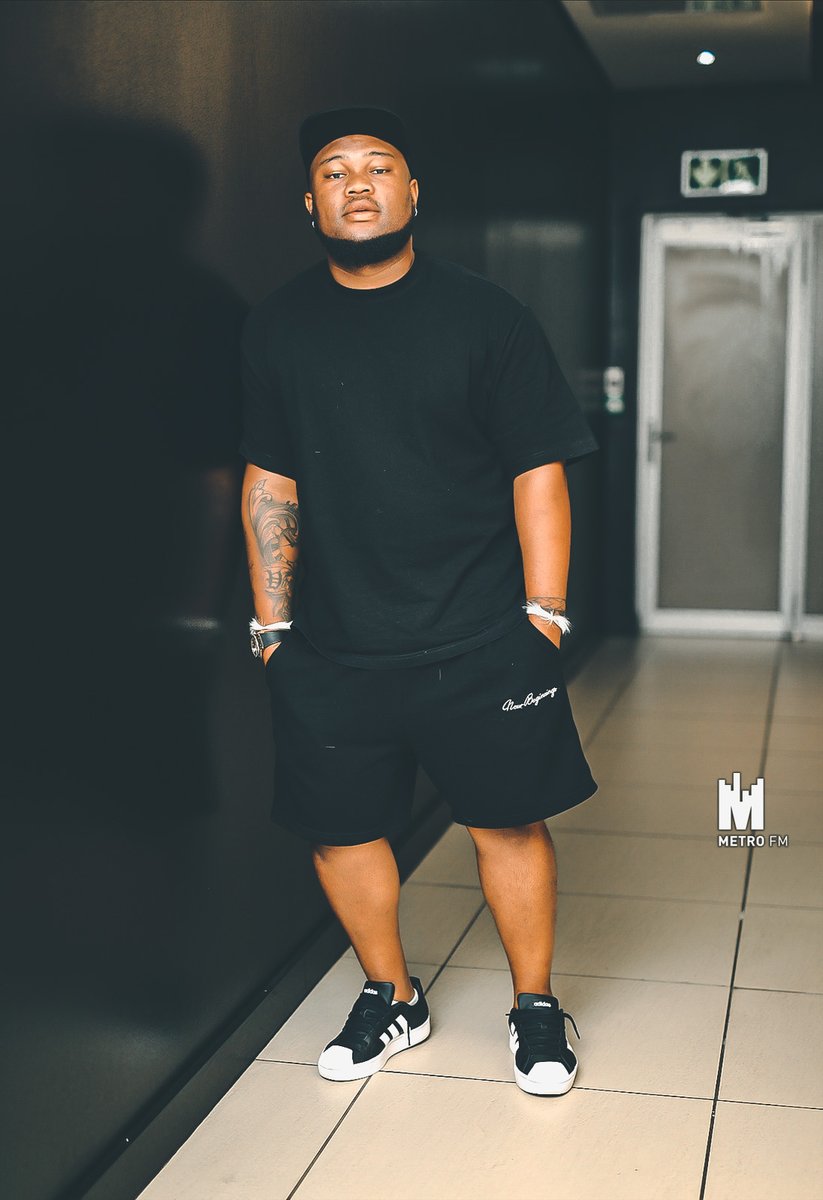 METROFMSA's tweet photo. Welcome to the BIGGEST chart show in the land, the #METROFMTop30, with @SabbyTheDJ between 9/12pm. 

Do share your morning plans, and what is your frequency? https://t.co/V1rtWuLkhg