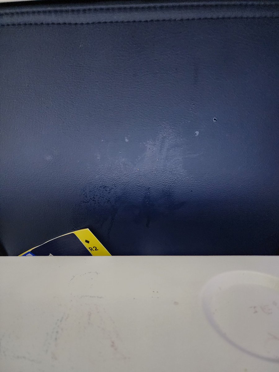 kabilansen's tweet photo. @united just boarded one of your flights. One of the worst seats I've ever had. Is this the service you offer? https://t.co/CHSC4XL0XH