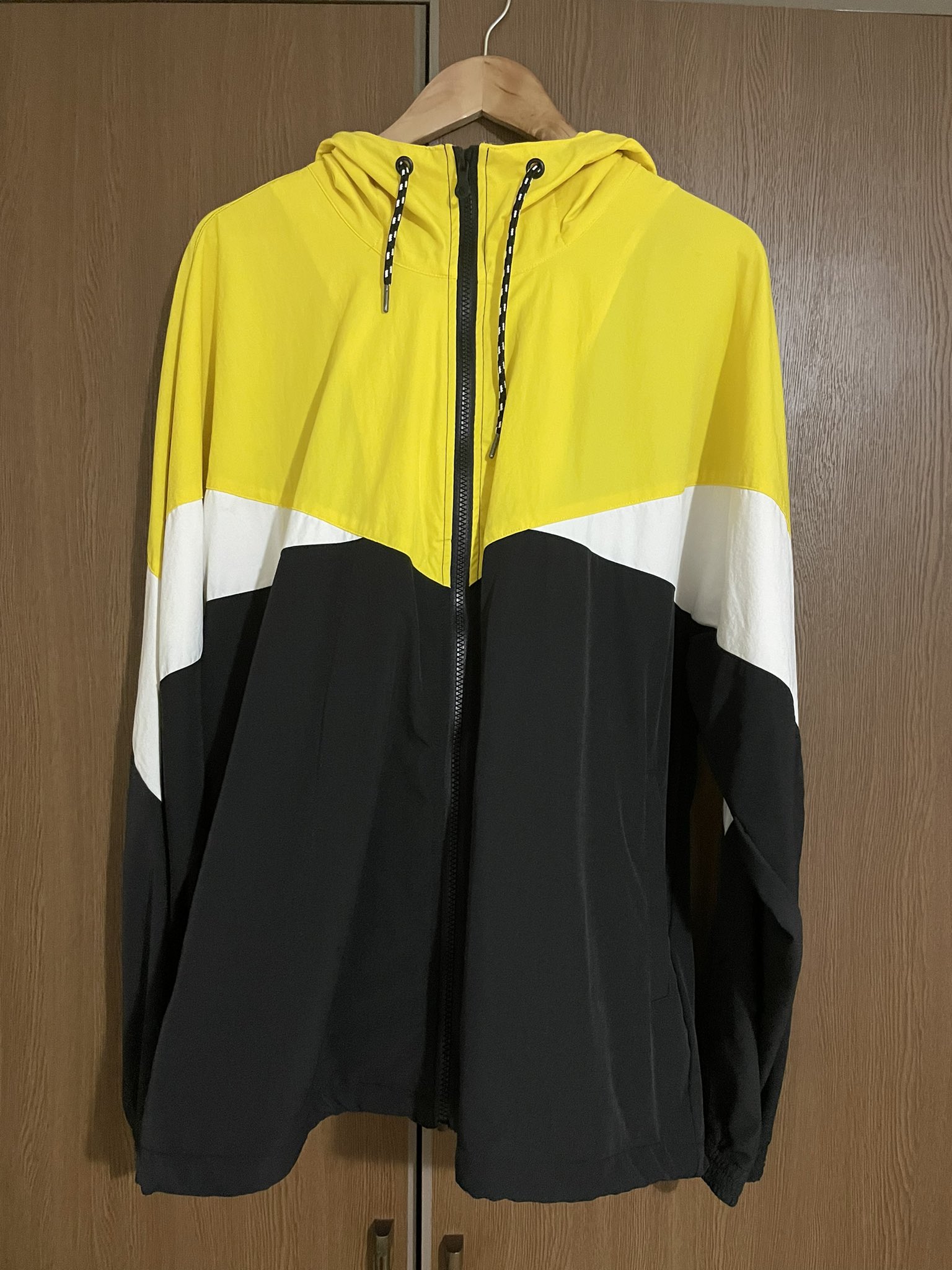 11日のみ出品！米津玄師 ジャージ上下セットM 11日のみ出品！米津玄師 ジャージ上下セットM - メルカリ