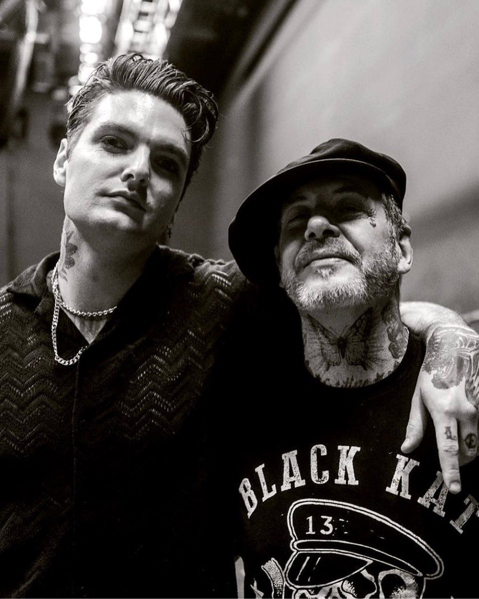 23punk tweet media