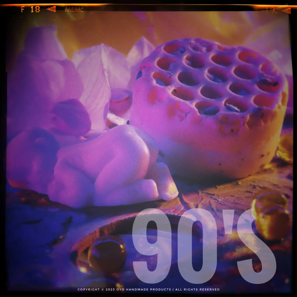 Gabriel_OYOHMP's tweet photo. Săpunuri Handmade
90's vibe-New post concept!

[Detaliile se discuta in mesaje]
În imagine:
1️⃣Săpun cu miere și lavandă 8/10/12 RON
2️⃣Săpun în forma de bebeluș cu miere și lavandă - 5 RON

✅Copyright © 2023 OYO Handmade Products™️
💛💛💛
#handmade #Soap #handmadesoap #fyp #fypシ https://t.co/7YK3lDxFtg
