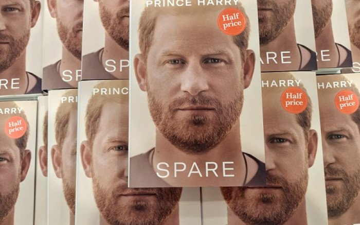 ewnupdates's tweet photo. Prince Harry says he left most damaging claims out of memoir https://t.co/iA4QB8LlCd https://t.co/mW62Z1dBAP