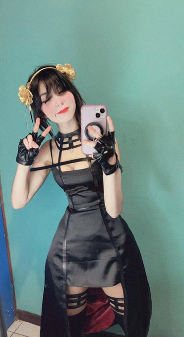 Watch elenita's leaked NSFW photo on TwXstars