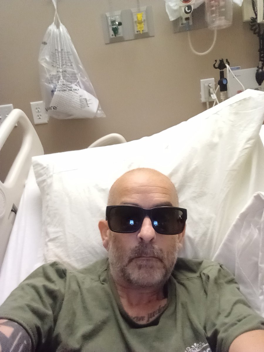 KingStarr45's tweet photo. posted my Cash App and Twitter Fcking won't post it ill try again...

$DocHolliday479 

I'm homeless so I'm gathering money for Food &amp; Hotel..

Please 🙏🙏🙏 don't be rude https://t.co/pcP8SKyEYm