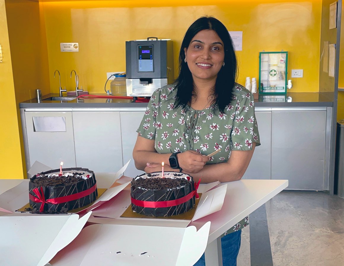 parulsood's tweet photo. Happiness is working with a great team! #BirthdayatWork #workplace ๐ https://t.co/ccEcuN7PMC