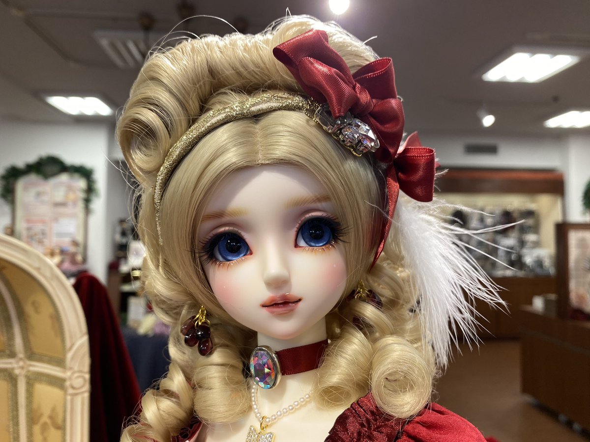 BitterSugar7's tweet photo. マリーとアンドレの展示見てきた。
マリーかわいい✨ https://t.co/ES7AH7eDla
