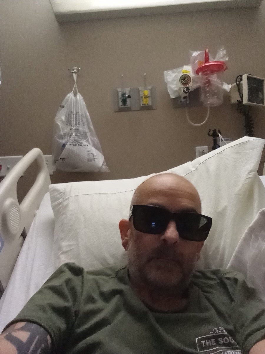 KingStarr45's tweet photo. I posted my Cash App and Twitter Fcking won't post it ill try again...

$DocHolliday479 

I'm homeless so I'm gathering money for Food &amp; Hotel..

Please 🙏🙏🙏 don't be rude https://t.co/LBdCmGGnKB