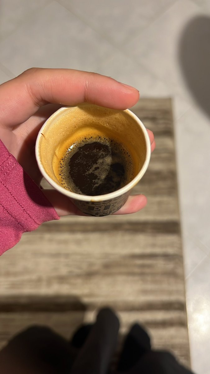 _0jeu's tweet photo. احتسي القهوه 👌☕️ https://t.co/F2dQ9EWVkM