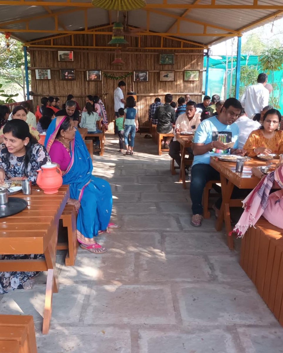 tillusagro's tweet photo. Hurada party and lot of masti and 1000s of clicks everyday 

भारतातील विविध प्रांतातून लोक टिल्लूज ऍग्रो टुरिझमला भेट देऊन हुरडा हंगामाचा आनंद लुटत आहेत. #hurada #huradaparty #picnic #gettogether #familytime #staycation #photography #photo #solapur #maharashtra #Sankranthi2023 https://t.co/HQbmD1kHJL