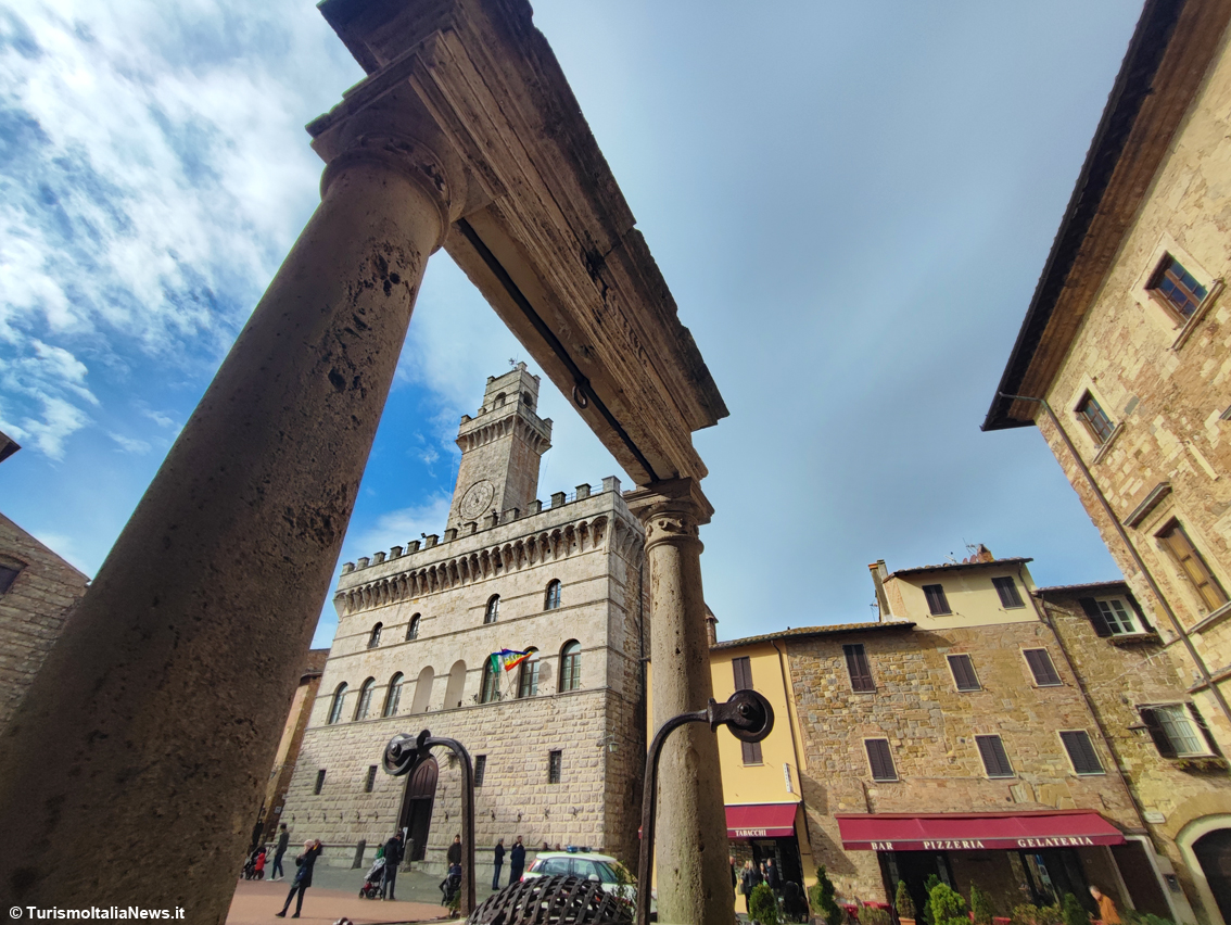 TurismoItaliaNw's tweet image. Nella Fortezza di Montepulciano la festa della prima Docg d’Italia apre le porte agli appassionati dal 18 al 20 febbraio
Leggi la notizia bit.ly/3XuyxHP

#montepulciano #docg #anteprima #vinonobiledimontepulciano #enoturismo #turismo #toscana @MontepulcianoSi