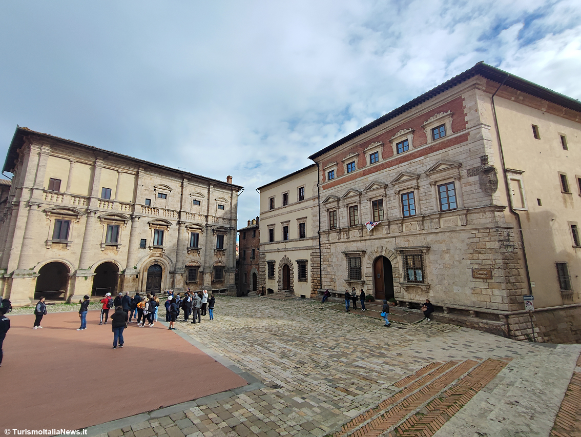 TurismoItaliaNw's tweet image. Nella Fortezza di Montepulciano la festa della prima Docg d’Italia apre le porte agli appassionati dal 18 al 20 febbraio
Leggi la notizia bit.ly/3XuyxHP

#montepulciano #docg #anteprima #vinonobiledimontepulciano #enoturismo #turismo #toscana @MontepulcianoSi