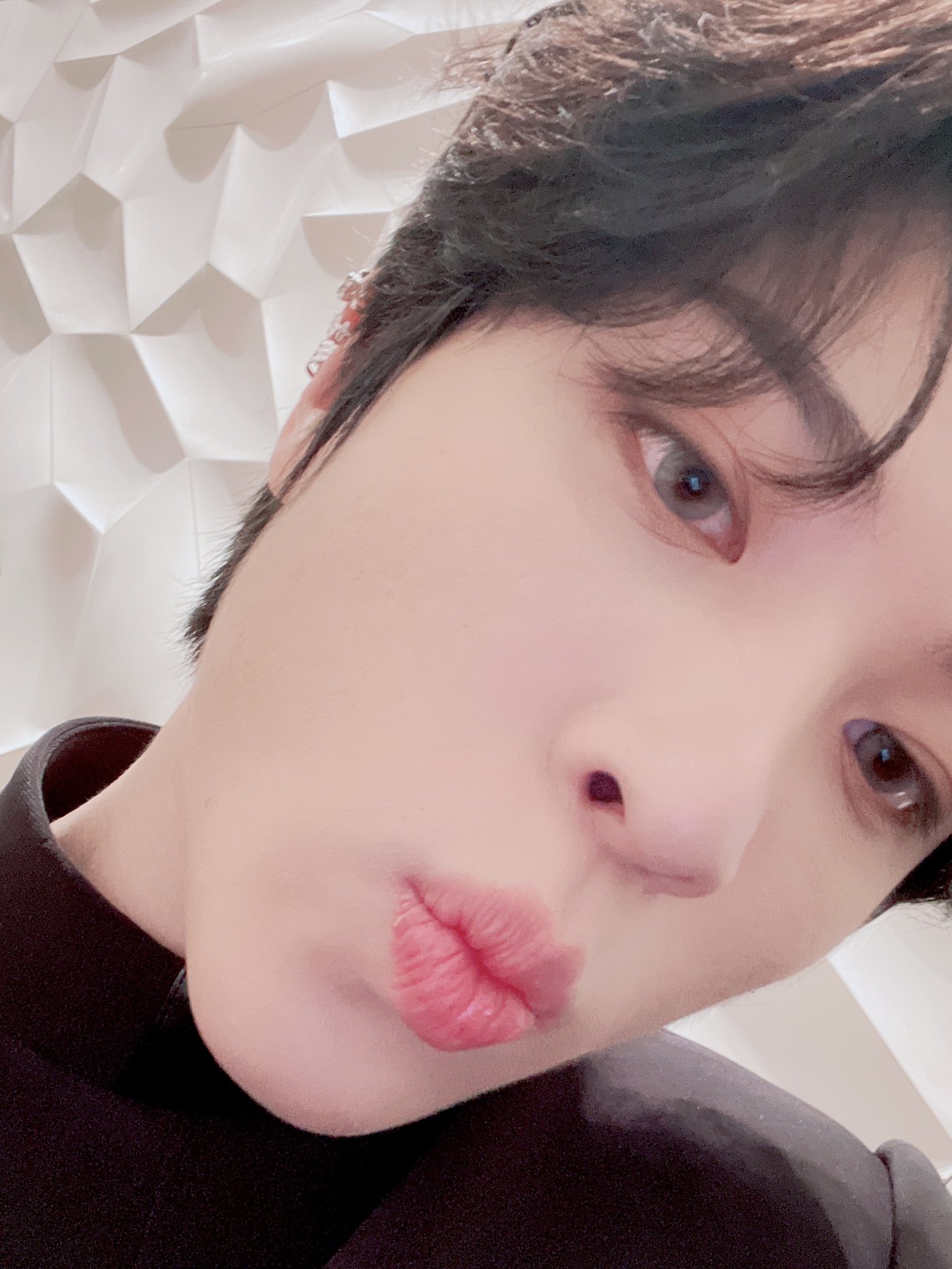 Fmb-MlDaYAApUCW?format=jpg&name=large