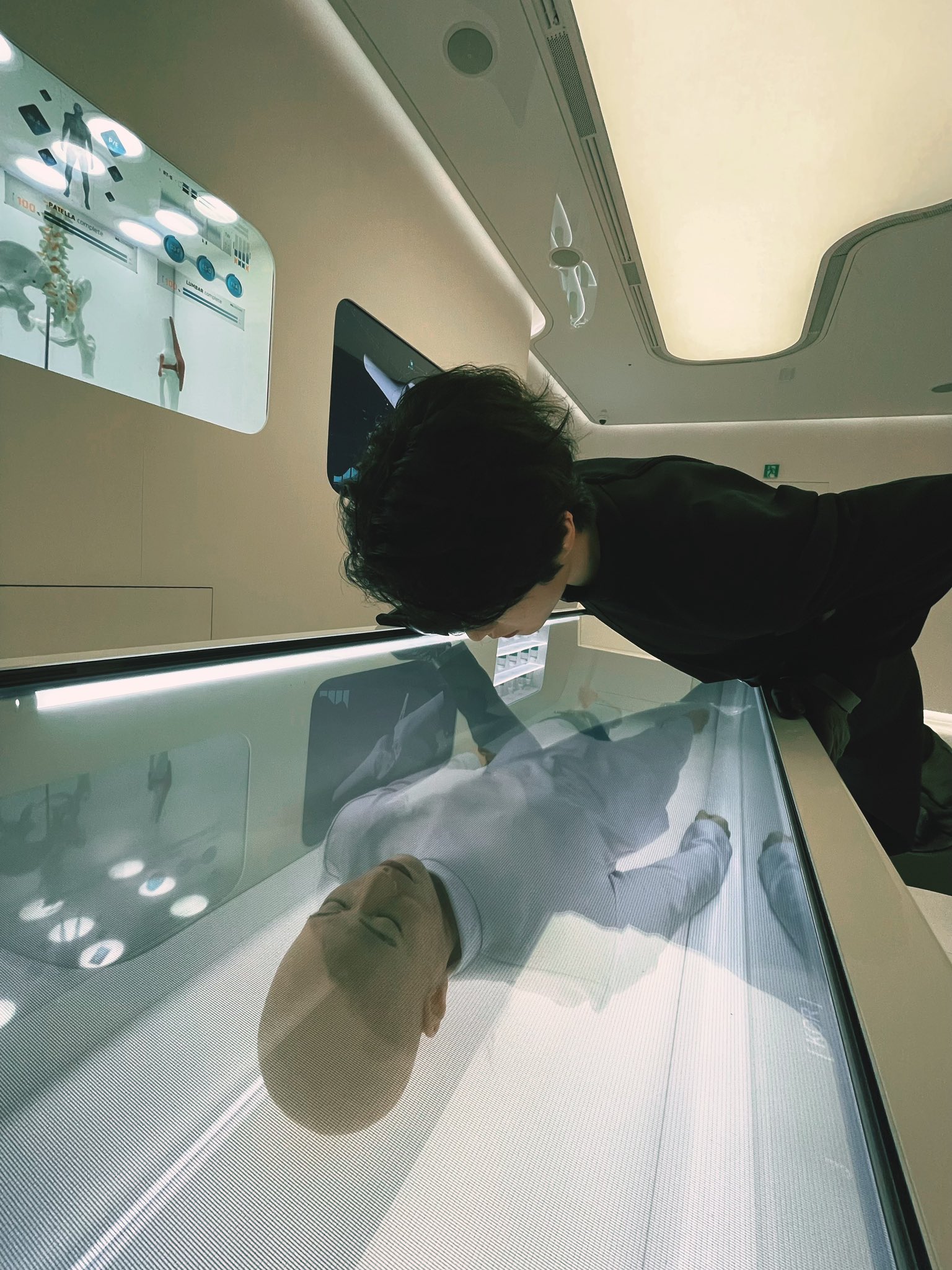 Fmb-MlFaMAAnngN?format=jpg&name=large