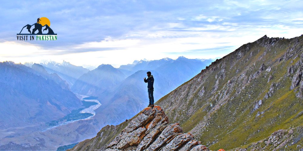 Visitinpak's tweet photo. What a Morning this was during Machulo La K2 View Point Trek. A mug full of Coffee standing over and sighting marvelous #K2, K1, #BroadPeak GI,II,IV. Siachen, Chorbat, Hushe Valleys with Shyok, Saltoro and Hushe Rivers in a Glance. 360 view too.
at #MachuloLaK2ViewPoint #K2View💕 https://t.co/K6uRtkN19o