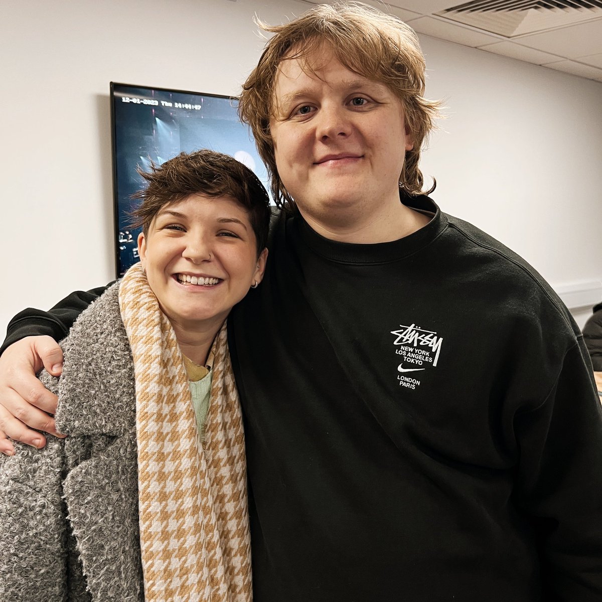 I met <a href="/LewisCapaldi/">Lewis Capaldi</a> couple days ago. What a fella. I did some artwork but can't share that unfortunately. We spoke tourettes and shit 😁 #tourettesawareness #tourettes #lewiscapaldi #artwork #illustration