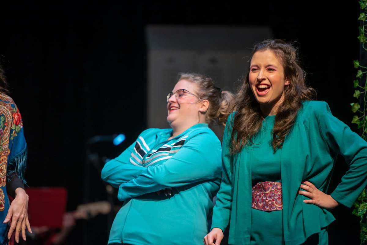 jdimig's tweet photo. Great to see my daughter @Georgiapirate27 in Heathers last night! A two weekend run of 6 sold out shows. Totally worth the trip to Milwaukee. https://t.co/LXHNsb1etC