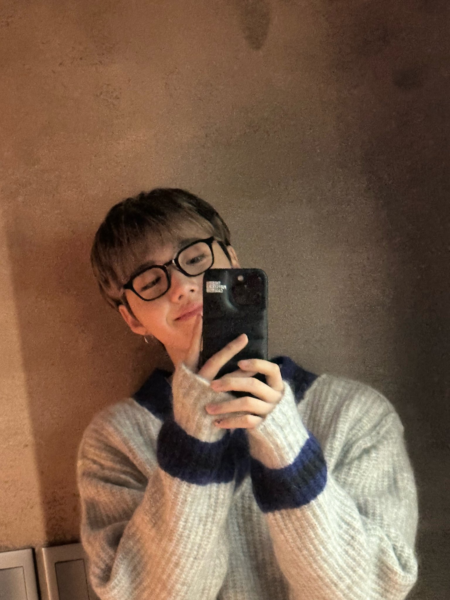 Fmb2ByoaAAckQ2x?format=jpg&name=large