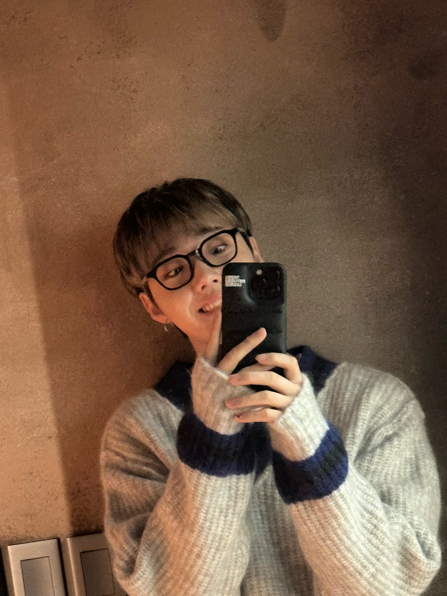 Fmb2DXHaAAEvi-v?format=jpg&name=large