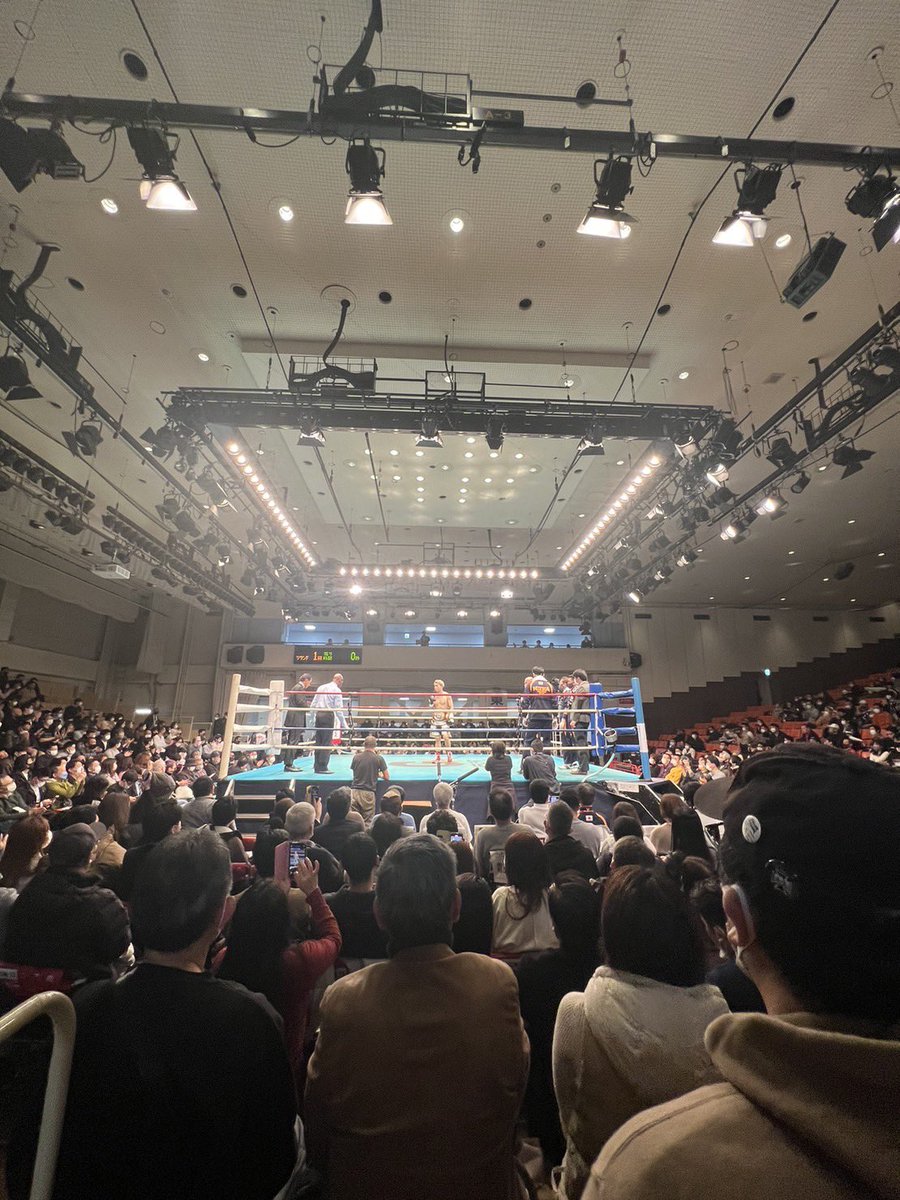 とりあえずご報告させて下さい。
試合勝ったぞ〜〜🌏☄️🔥
皆様の応援が本当に力になりました。
皆様本当に最高の応援ありがとうございました！

そして豊嶋亮太選手、帝拳ジム様本当にありがとうございました。