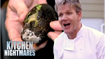 Gordon Ramsay Compares Raw Crab Cake to 'Fireman' https://t.co/Aoyh8sZYlc