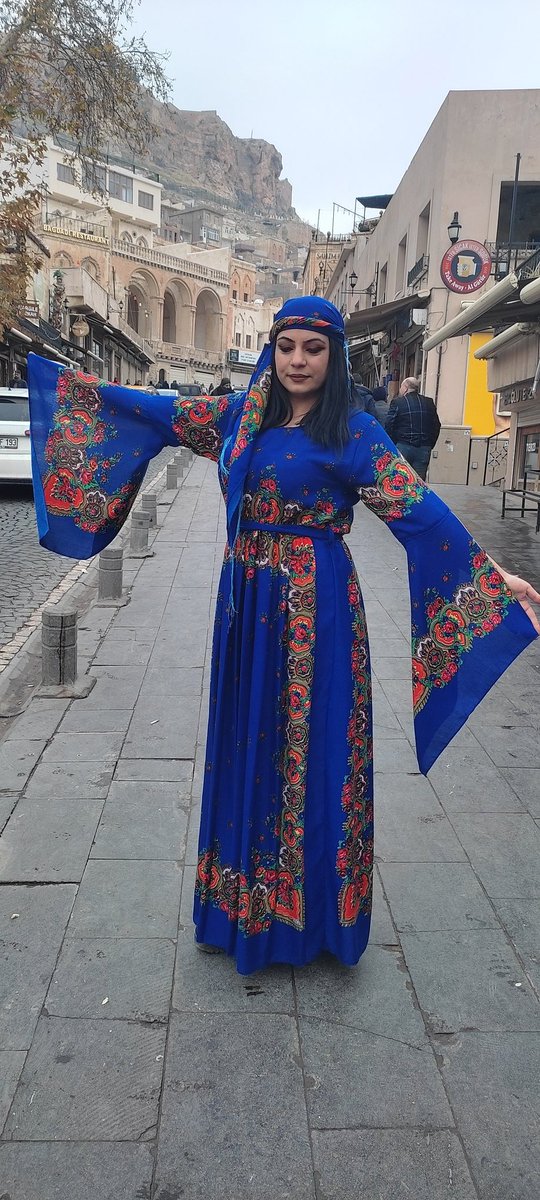tansajotantik's tweet photo. Tansaj Otantik yöresel şal şalvar elbise eski Mardin 🔥💥🎈✨
💥✨🎈💥💦💦💦💦
#yenizelanda #isveç #amerikabirleşikdevletleri
#avustralya #kanada #isviçre #çekya #birleşikkırallık #singapur #norveç #portoriko #honghong #tayvan #almanya #israil #katar #güneykore #danim https://t.co/8h0tAYPjFO