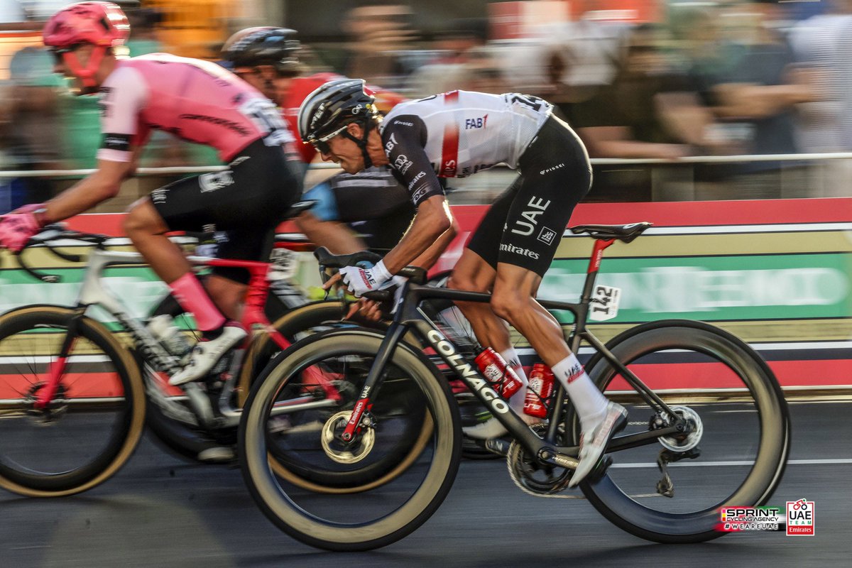 TeamEmiratesUAE's tweet photo. We kick started the 2023 season off in Adelaide with the traditional criterium opener to #TourDownUnder 🇦🇺.

Our guys are safely crossed the finish line✅.

📸 @SprintCycling | Laura Fletcher @Colnagoworld 

#UAETeamEmirates #WeAreUAE https://t.co/6EIAMvhszP