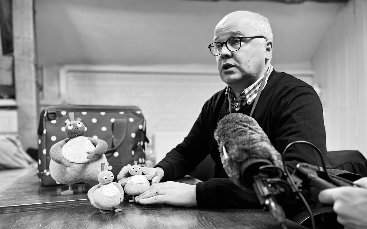 “Discover what you’re good at […] then focus on that.” Chatting all things school, life, careers, TV, childhood and so much more, with Chris <a href="/RagdollTV/">Ragdoll Productions</a> today. #UnravelTheArts