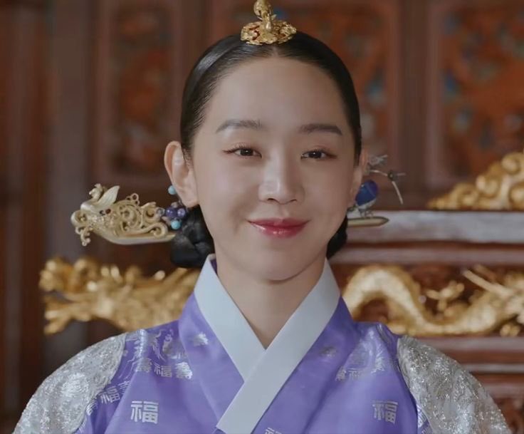 BuyeonsCult's tweet photo. WHO MISSED THEM? Their acting skills are superb🔥🔥
#ShinHyeSun as Kim So Yong/Queen Cheorin (MR. QUEEN)
#JungSoMin as Mudeok/Naksu/Buyeon (AOS s1) https://t.co/fE1brwsToc