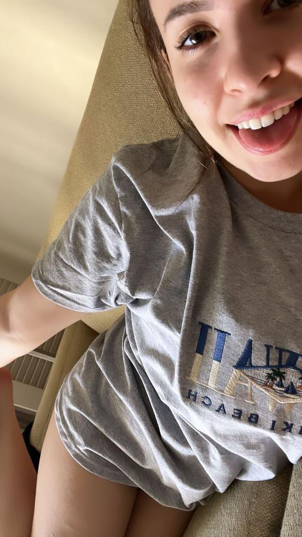 LotsMaria's tweet image. Wanna have dinner with me