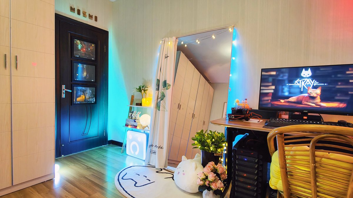 MismiMew's tweet photo. @HKdevblog @contentstray My bedroom &amp; baby cat🥰 #Stray #straygame #strayfanart https://t.co/5KfJEc0dHn