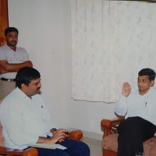 RAM2347RK's tweet photo. దేశ దీర్ఘకాల ప్రయోజనాల కోసం నిరంతరం తపించే నిష్కామ కర్మయోగి
నిరంతర స్ఫూర్తి ప్రదాత, 
దేశం పట్ల నిస్వార్థమైన ప్రేమ బాధ్యత, 
రాజనీతి శాస్త్రంలో Aristotle's Philosopher King లాంటి వారు
నా గురువు
Dr.Jayaprakash Narayana గారికి జన్మదిన శుభాకాంక్షలు.
#DrJP
@JP_LOKSATTA https://t.co/uAFlbT2Bya