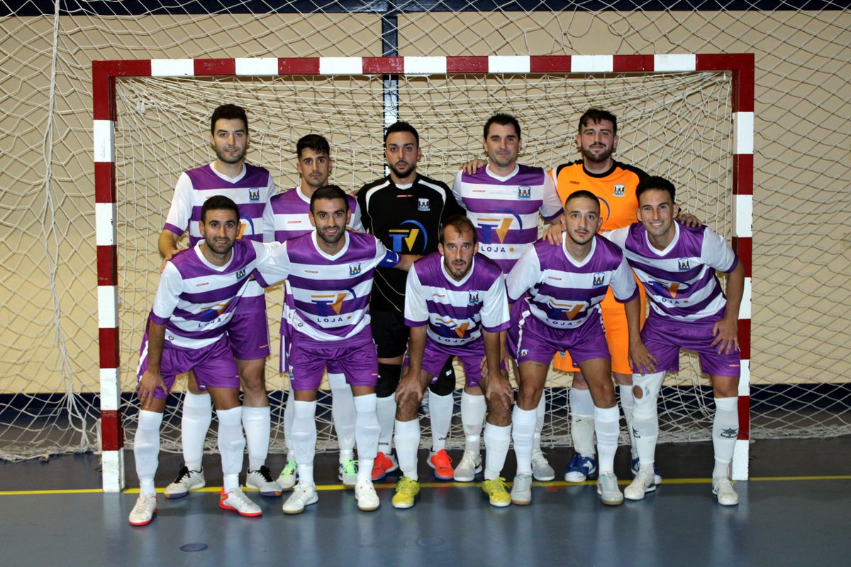 El Deportivo Loja FS <a href="/maratonfsfloja/">ᴅᴇᴘᴏʀᴛɪᴠᴏ ʟᴏᴊᴀ ꜰꜱ</a> anuncia su retirada de la competición de la Tercera División Masculina por problemas económicos. En un comunicado firmado por su presidente, Francisco Delgado, el club anuncia el cese de la actividad después de 30 años
elcortodigital.es/noticia/el-dep…