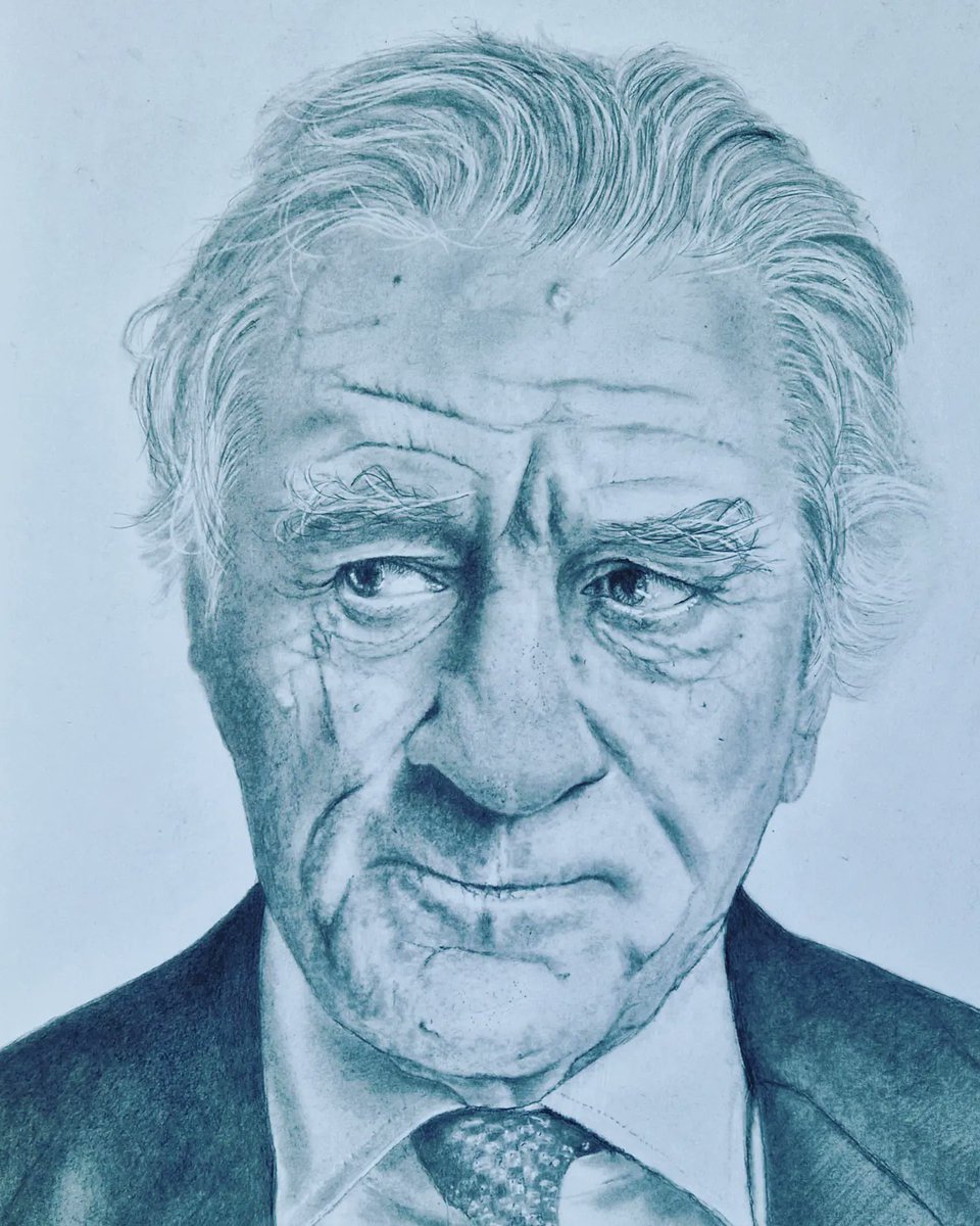 ambroseabby8's tweet photo. Due to work commitments, this one took longer than normal, all in all, it took around 28hrs 

#art #pencilart #portrait #sketchbook #worldofpencils #artlovers #realism #pencildrawing #portraitsketching #facedrawing #arte #sketch #graphitedrawing https://t.co/l6TyA3hEbN