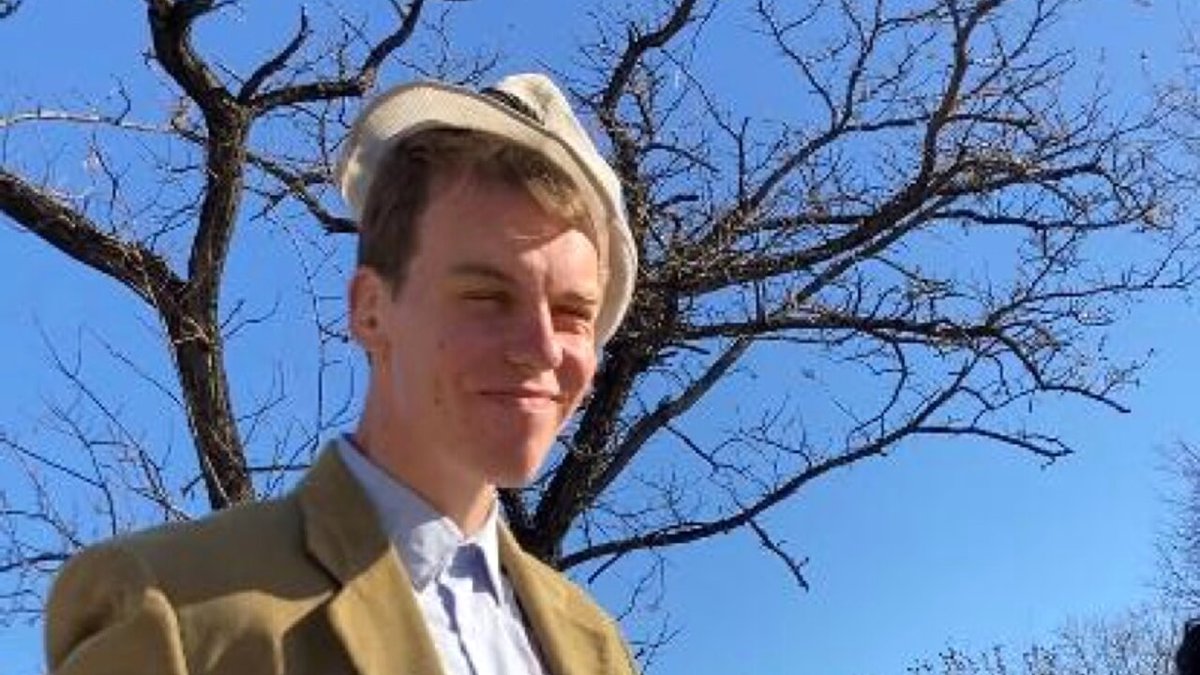 Era scomparso da due mesi, turista finlandese ritrovato all'ex istituto Salvemini: sta bene dlvr.it/SgsxgK