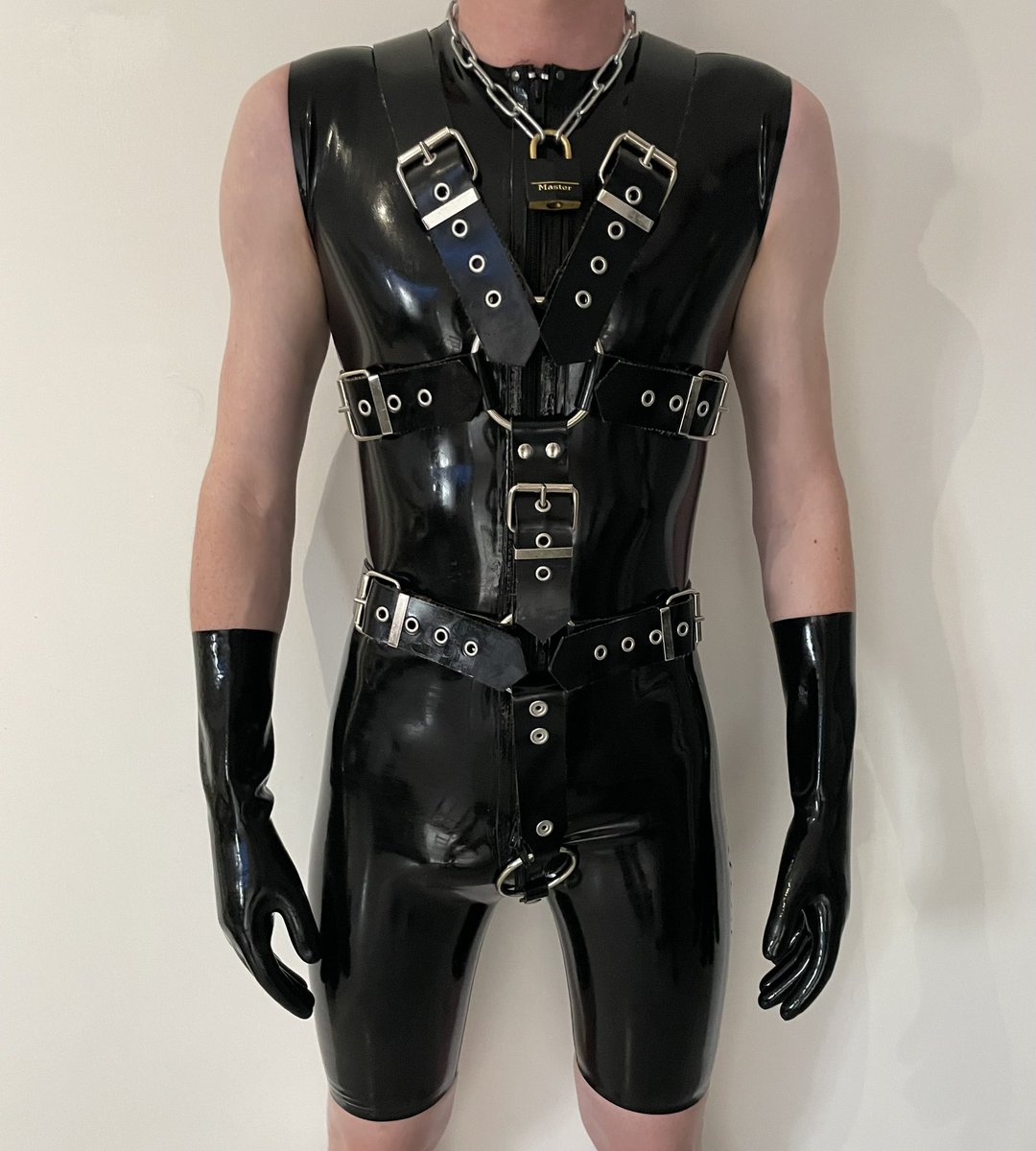 RT if you too are naughty 👀