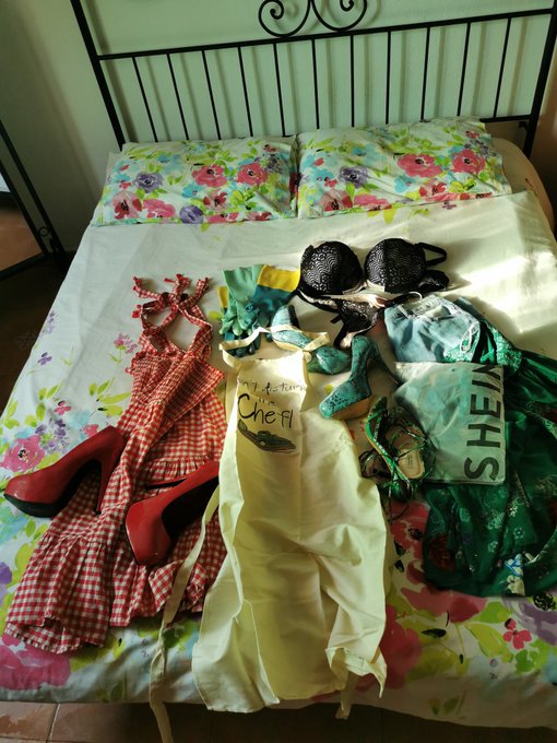 Getting ready to shoot for https://t.co/H6VZE7Gjm5 🥰❤️🥰 https://t.co/CX3tpqbEX3