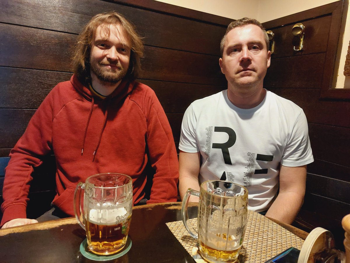 Adrian_Bak1's tweet photo. 🇨🇿W Czechach wybory prezydenckie, a w Raporcie o tym czy Czechy to raj czy nie raj. I co do powiedzenia Czechom, ale też Polakom, mają Jarek Nohavica i generał Petr Pavel, jeden z głównych kandydatów na prezydenta? I nie tylko oni... 

🎧https://t.co/78Q68ZmKVY https://t.co/ZXoy44UOE9