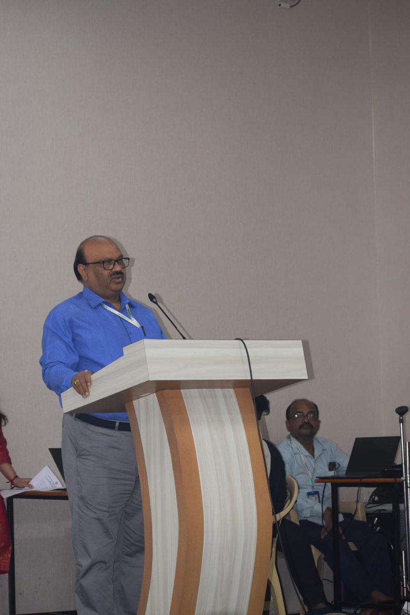 KIITSOL's tweet photo. Students of KIIT School of Language (KSOL) commemorated the 25th Anniversary Silver Jubilee of their alma mater KIIT Deemed to be University along with Faculty members and staff of the School.#AchyutaSamanta #kiitat25 #ksol #kiitsol #kiit #kiituniversity #SoiltoSilver https://t.co/q0qyqo77pB