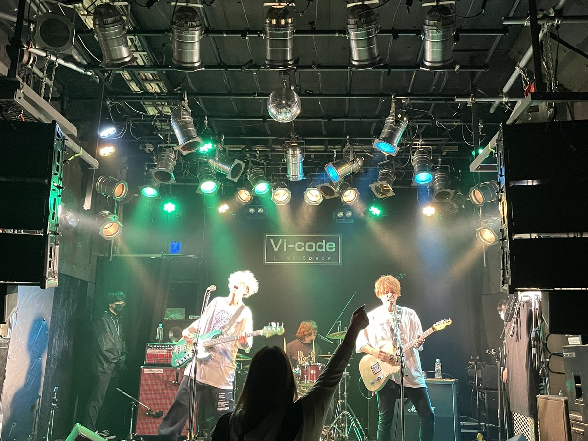 Winter_Summer15's tweet photo. ~Winter×Summer~

今日最後を飾って頂くのは『tenoto』さんです！

会場盛り上がってます✊🏻

最後の最後まで盛り上がって行きましょう🙌🏻

 #中津vicode https://t.co/wm4t8LHNTQ