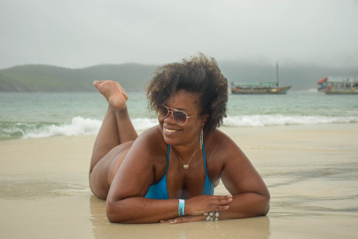 Vanessa95791113's tweet photo. #férias #ArraialdoCabo #preta #feliz #viajandosolo https://t.co/48w3UfvElY