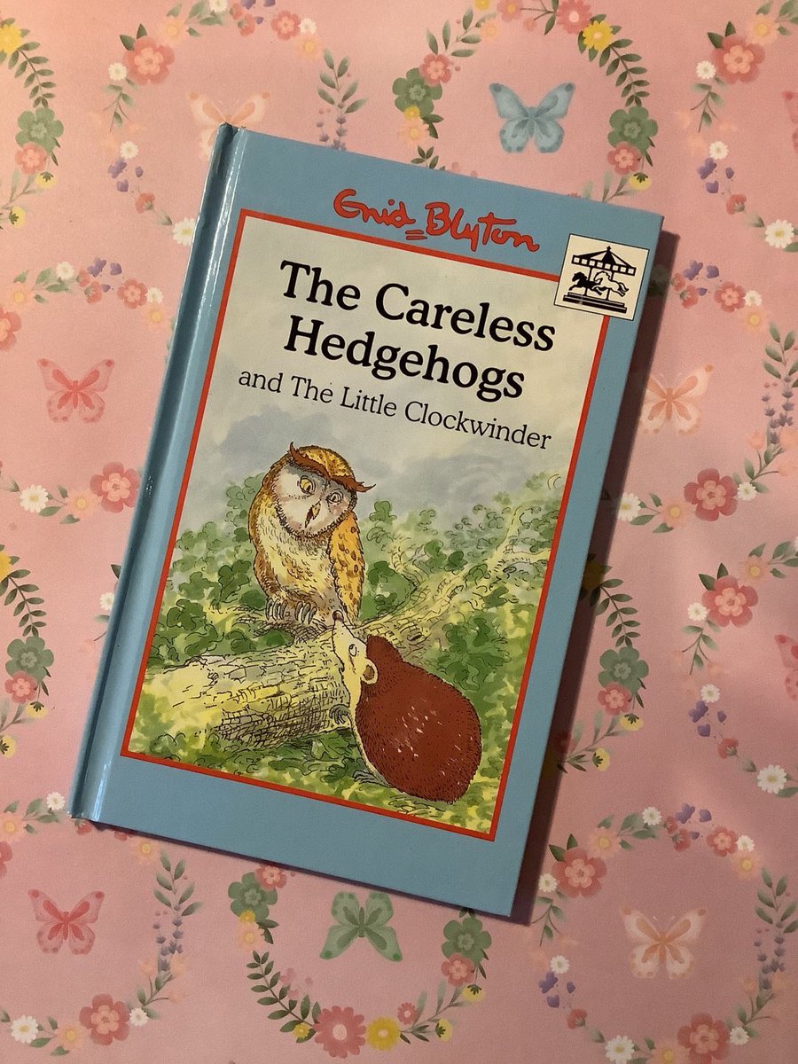 WatsonsVintage's tweet photo. NEW LISTING Fun Little #PictureBook in my #etsyshop RARE #Vintage #1998 'The Careless Hedgehogs and The Little Clockwinder' Hardback Book Written by #EnidBlyton & Illustrated by #GaryRees https://t.co/K0Mhx4k816 #TheCarelessHedgehogs #ChildrensBook #ShortStories #BedtimeStories https://t.co/1r9jbICiDH