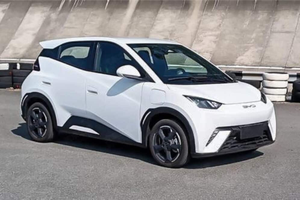 byd_world's tweet photo. ⚡ BYD Seagull 8,100 euros and 300 km of autonomy!

#BYDWorld #BYD #BuildYourDream #ev #evcar #evs #evcars #evcarsworld #electriccar #electricvehicle #electriccars #tesla #electricvehicles #Seagull #bydSeagull #evcharging #evcharger #luxurycars #evvehicle https://t.co/vb2u69PTE3