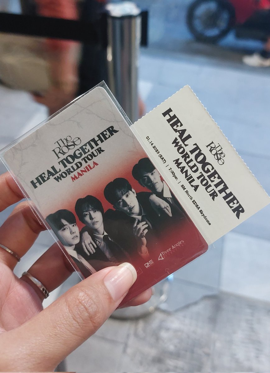 alexramyeon's tweet photo. ready na ako Sammy, Leo, Jeff at Dylan! ๐ค๐น #LetsFeelIt #HEALTogetherTourInManila @TheRose_0803 https://t.co/VGvXgthoyu