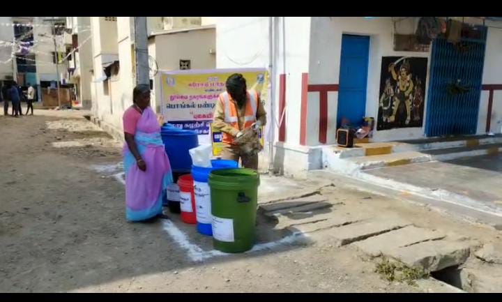 CommissionerEc2's tweet photo. Awareness for Source Segregation by Stall
#swachhsurvekshan2023 
#Pugaiillabhogi https://t.co/zqxl1KJ7e5