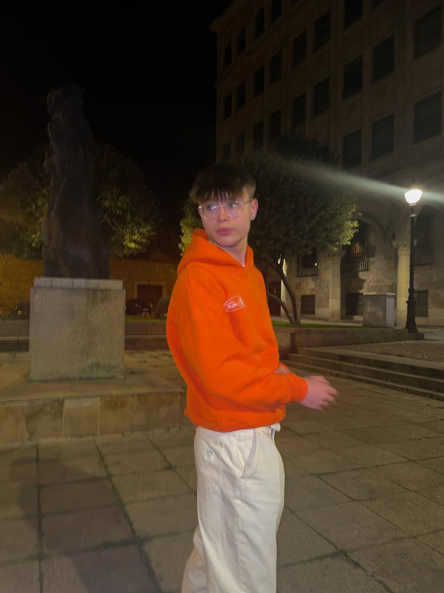 12Ivxxn__'s tweet photo. primero a twww🤭🤭🤭 https://t.co/kGh2fhe2xZ