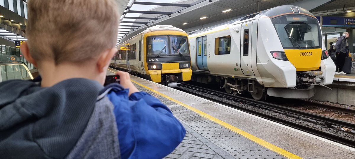ukrailadventure's tweet image. A first visit to London Bridge for us. I love the old #class466. I remember when these were new! Must make a point of taking him on these one day