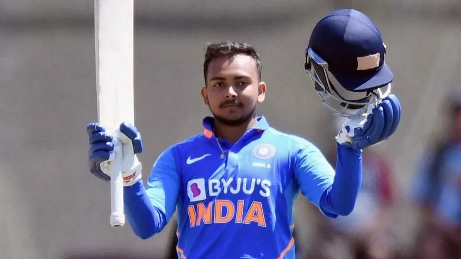 AvrpayNews's tweet image. After 537 days, Prithvi Shaw has returned to the Indian squad has he has been called up for the three-match T20I series against New Zealand.

visit - avrpay.news

#PrithviShaw #returne #Indiansquad #match #T20Iseries #NewZealand #India #Cricket #avrpay #avrpaynews